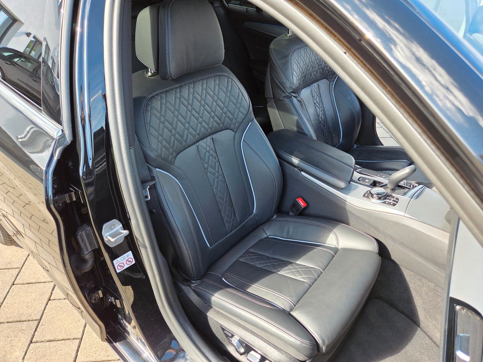 BMW 540i Touring xDrive Luxury Line H&K Pano ACC foto 12