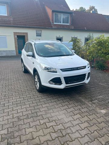 Ford Kuga EcoBoost SYNK Edition