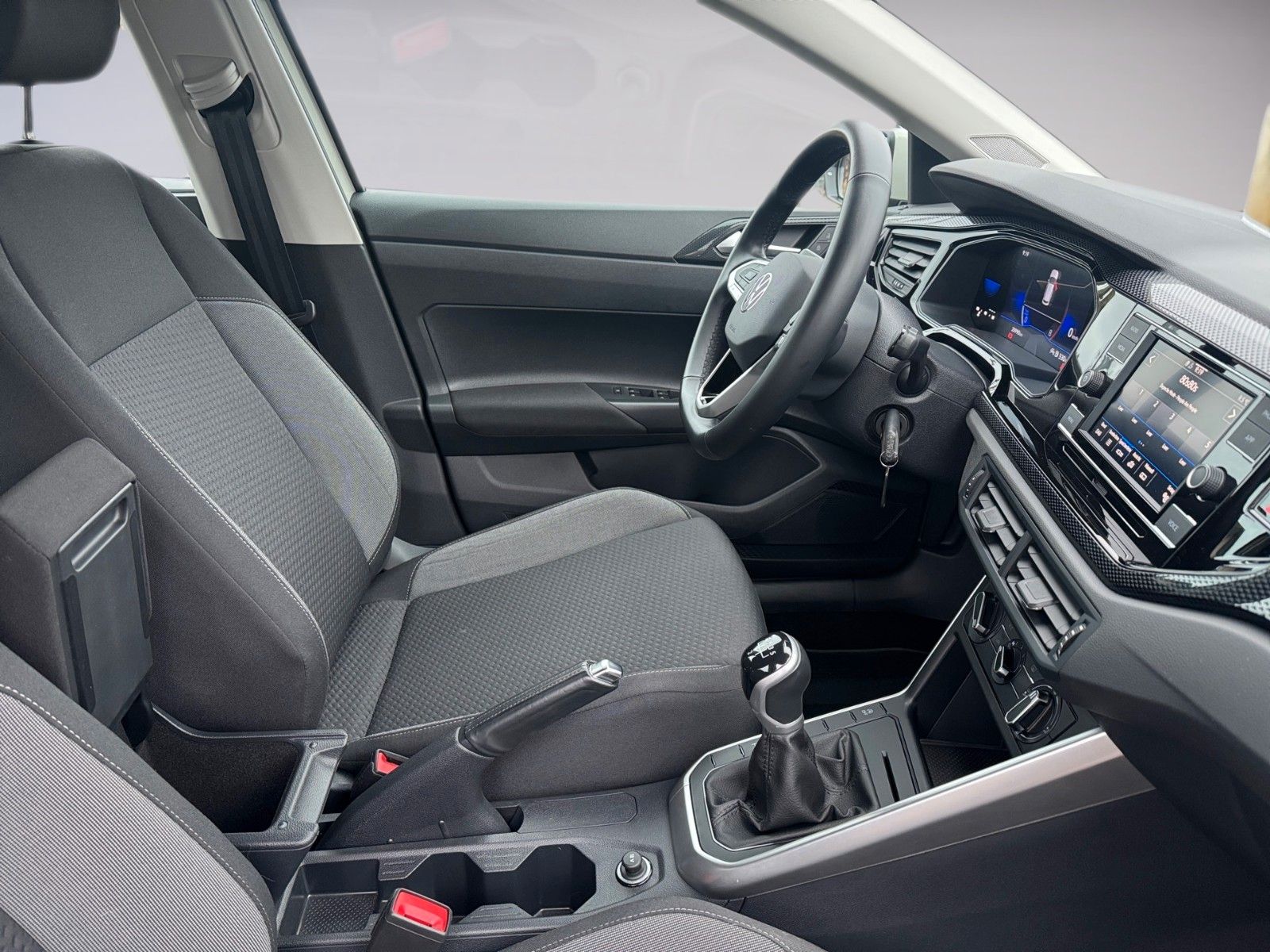 Fahrzeugabbildung Volkswagen Polo Life 1.0 MPI