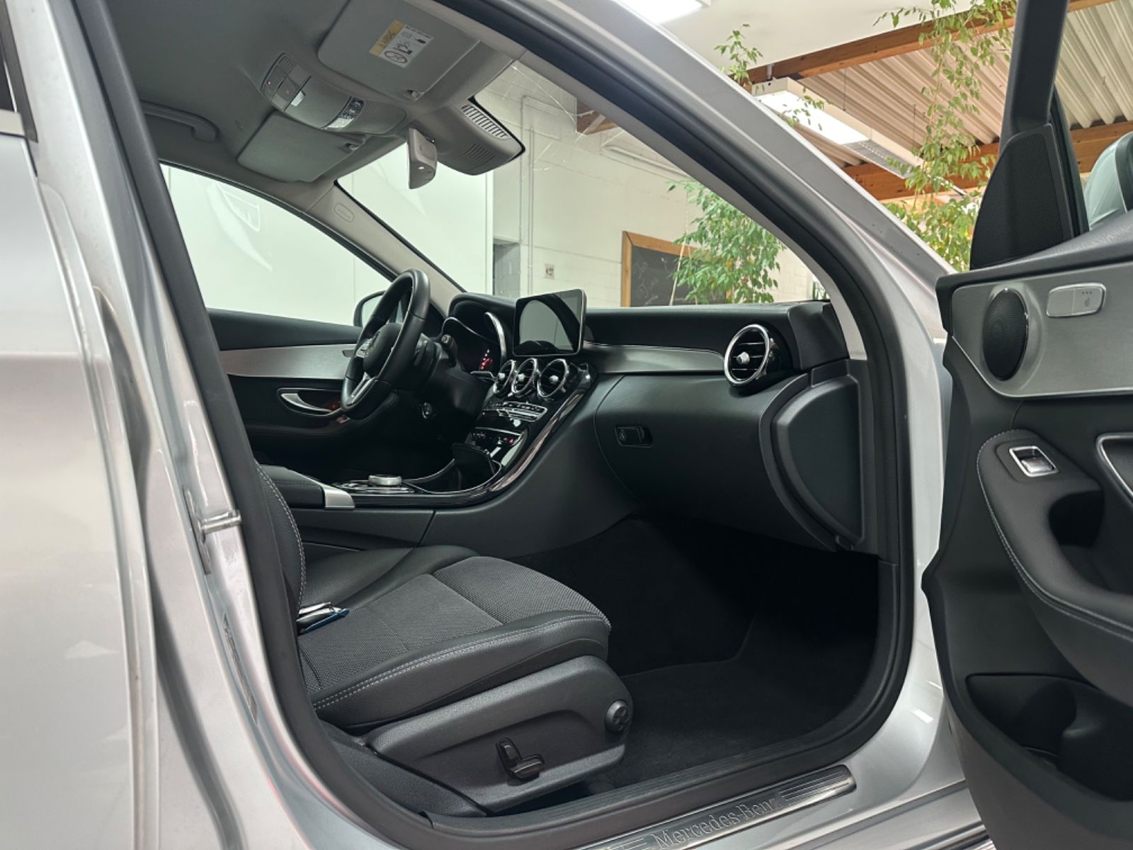 Fahrzeugabbildung Mercedes-Benz C 220 C -Klasse Avantgarde