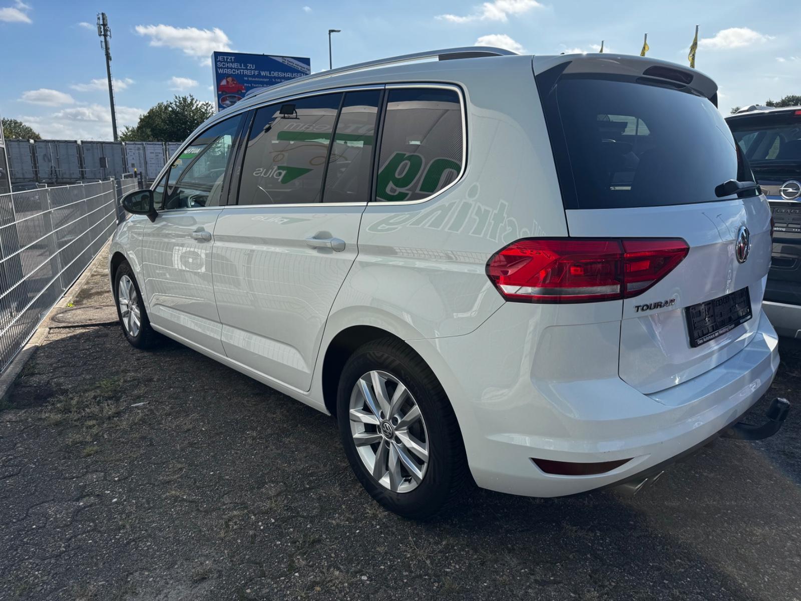 Volkswagen Touran Highline 2.0TDI+190PS+DSG+7SITZE+PANO+AHK
