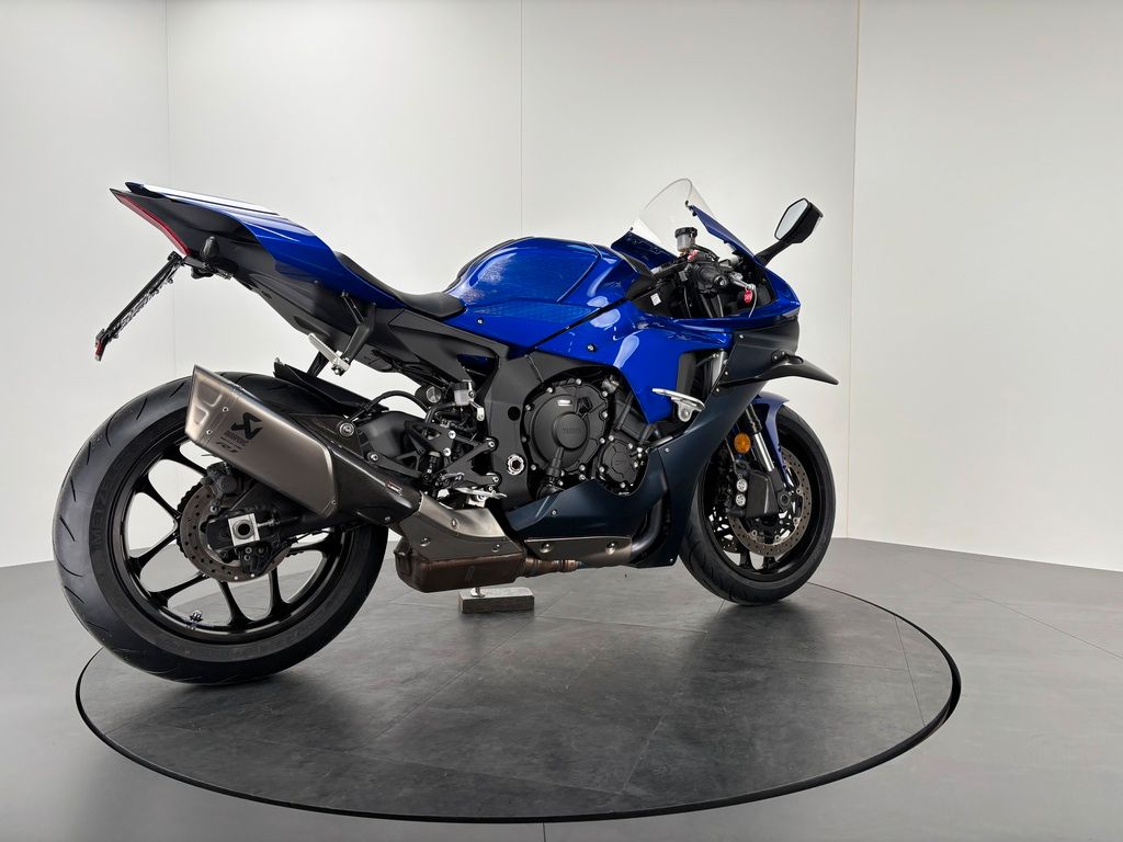 Fahrzeugabbildung Yamaha YZF-R1 *NEUWERTIG *WINGLETS *UNFALLFREI