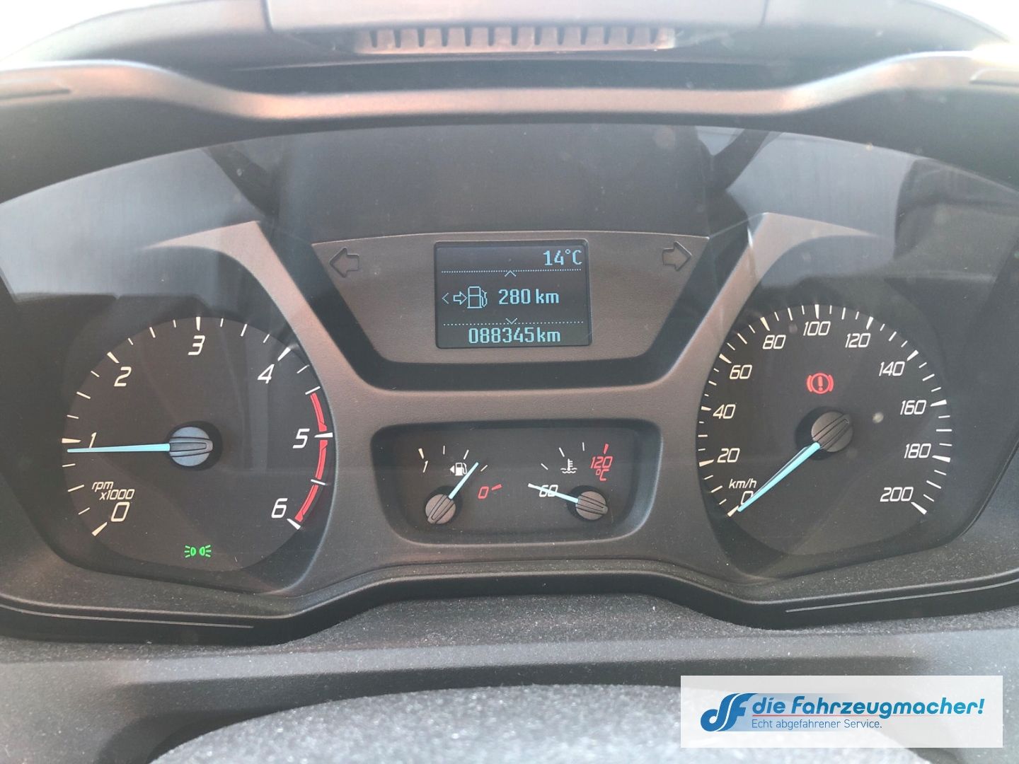 Fahrzeugabbildung Ford Transit Custom Kombi 300 L1 2.2 TDCi *8448