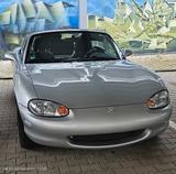 Mazda MX-5 1.6 16V / Tüv, Insp. + Reifen 03/2026 neu - gebrauchte Mazda MX-5 aus dem Jahr 2000