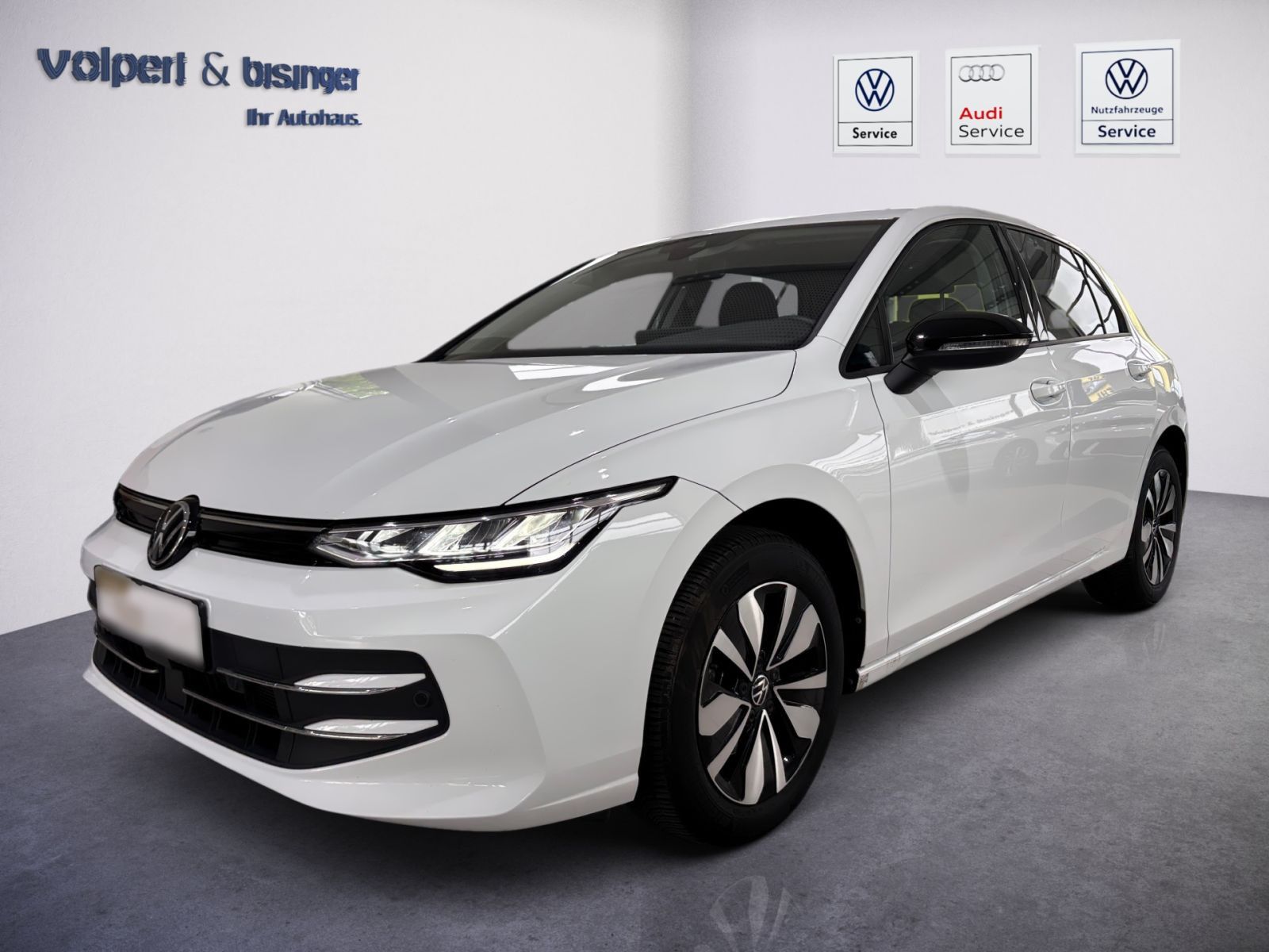 VW Golf – Golf Goal 1,5 eTSI DSG_ACC_App-Connect_Lenkradhz Fahrzeugbild