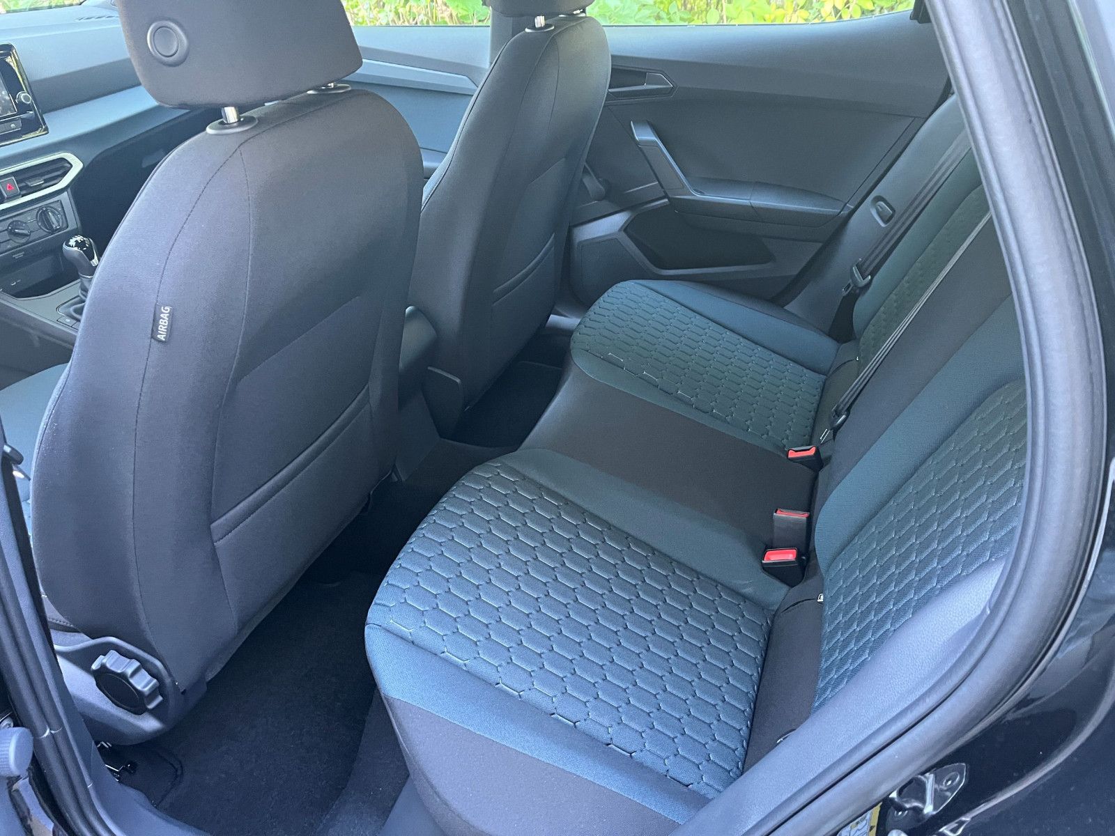 Fahrzeugabbildung SEAT Ibiza 1.0 TSI 85 kW Style 17" SHZ PDC LED