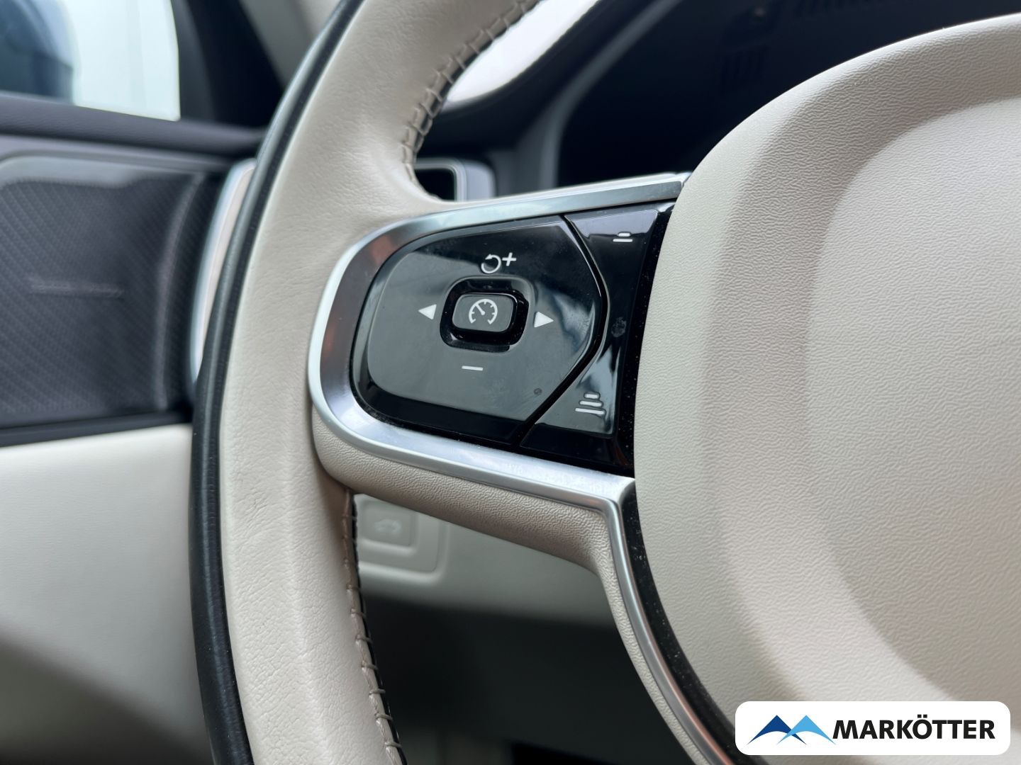 Volvo XC60 B4 Inscription ACC H&K LenkradH Kamera 19'' foto 13