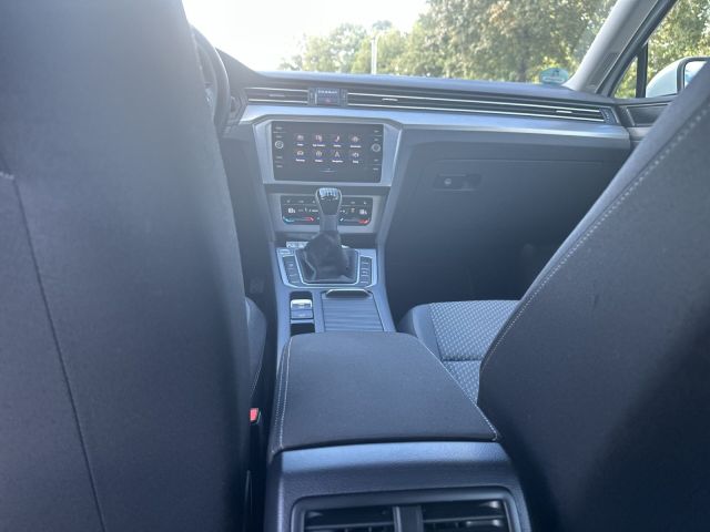 Passat Variant 2.0 TDI Business-Prem. Navi AHK R