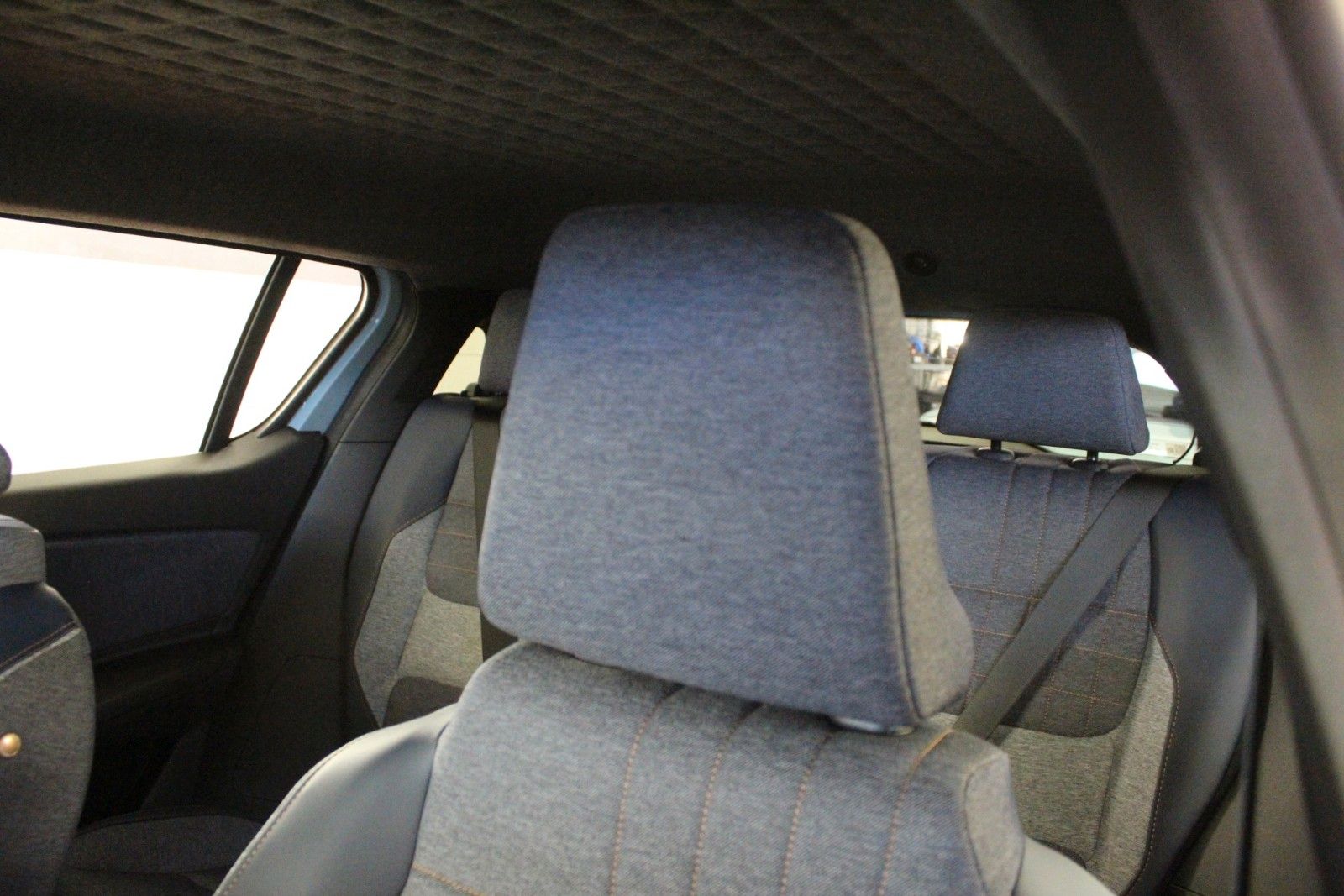 Fahrzeugabbildung Renault R 4 150 Comfort Range Techno*Winterpaket*