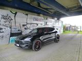 Porsche Macan Turbo mit Performance Paket Turbo mit ... - Porsche Macan Turbo-mit-Performance-Paket