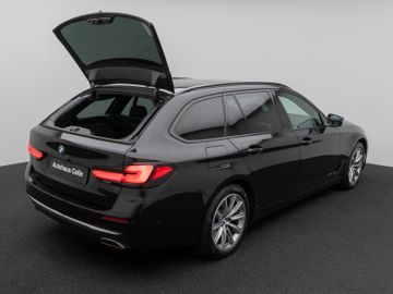 Fahrzeugabbildung BMW 530d Tour Luxury Line AHK Pano H/K Kamera DAB