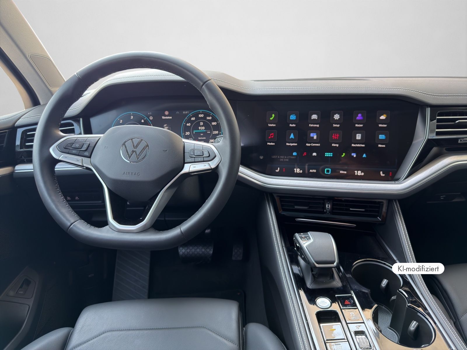 Volkswagen Touareg 3.0 TDI V6 4MOTION LED AHK NAVI PANO REA foto 3