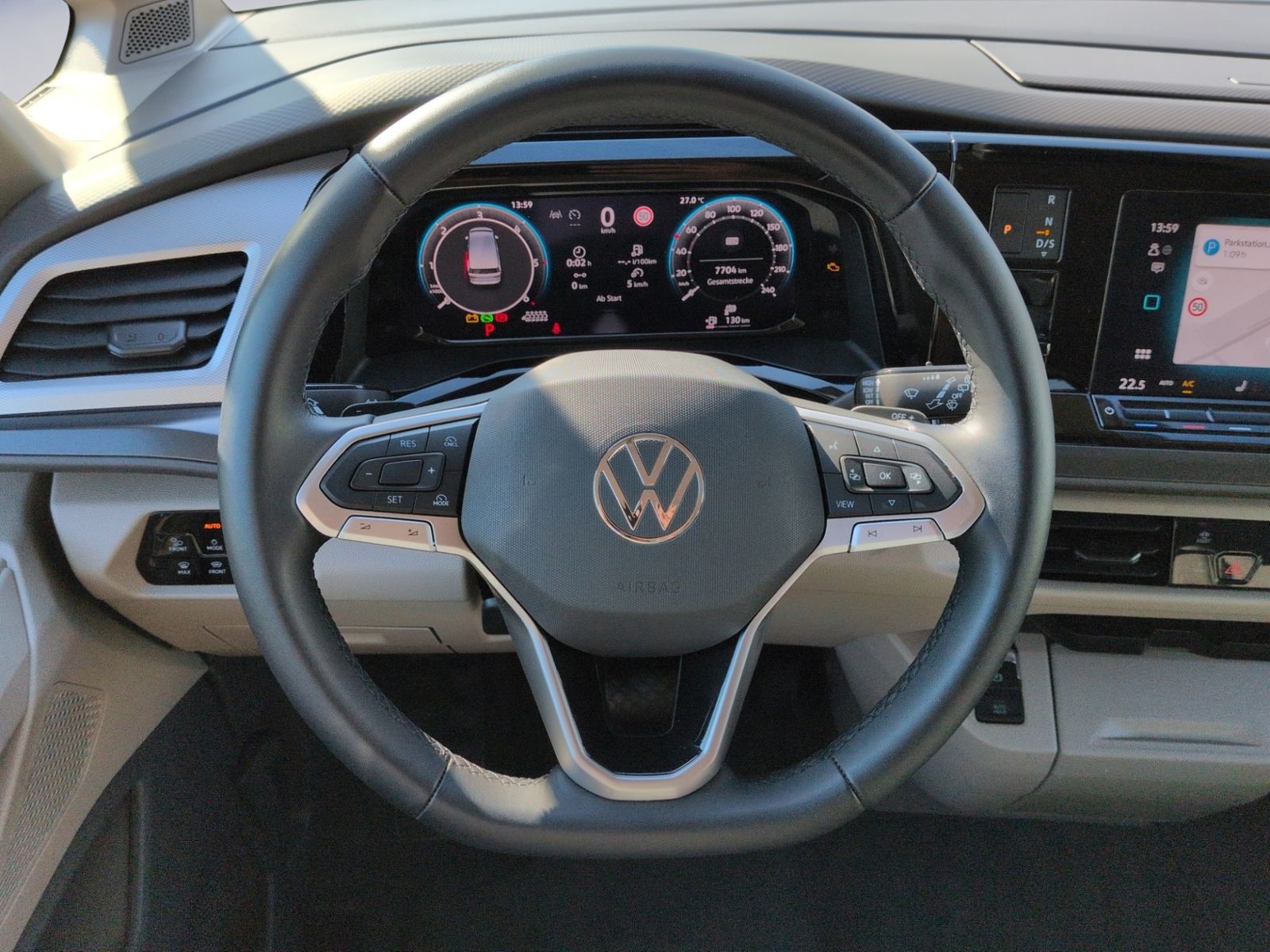 T7 Multivan 2.0 TDI LÜ Klima LED Navi Alu