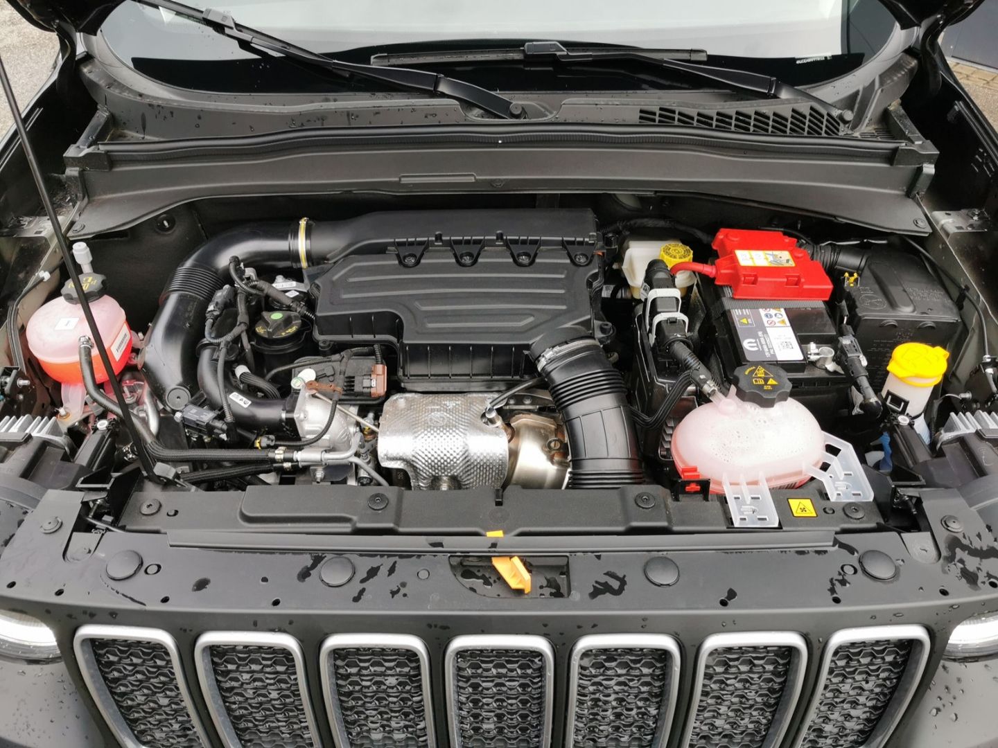 Fahrzeugabbildung Jeep Renegade Altitude Navi digi. Cockpit LED CarPlay