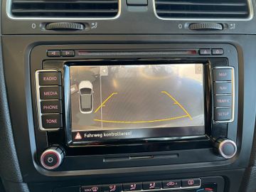 Volkswagen Golf VI Cabriolet *SHZ*BI-XENON*KAMERA*NAVI*PDC*