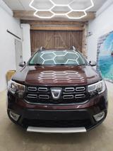 Dacia Sandero II Stepway Celebration - Dacia: Stepway