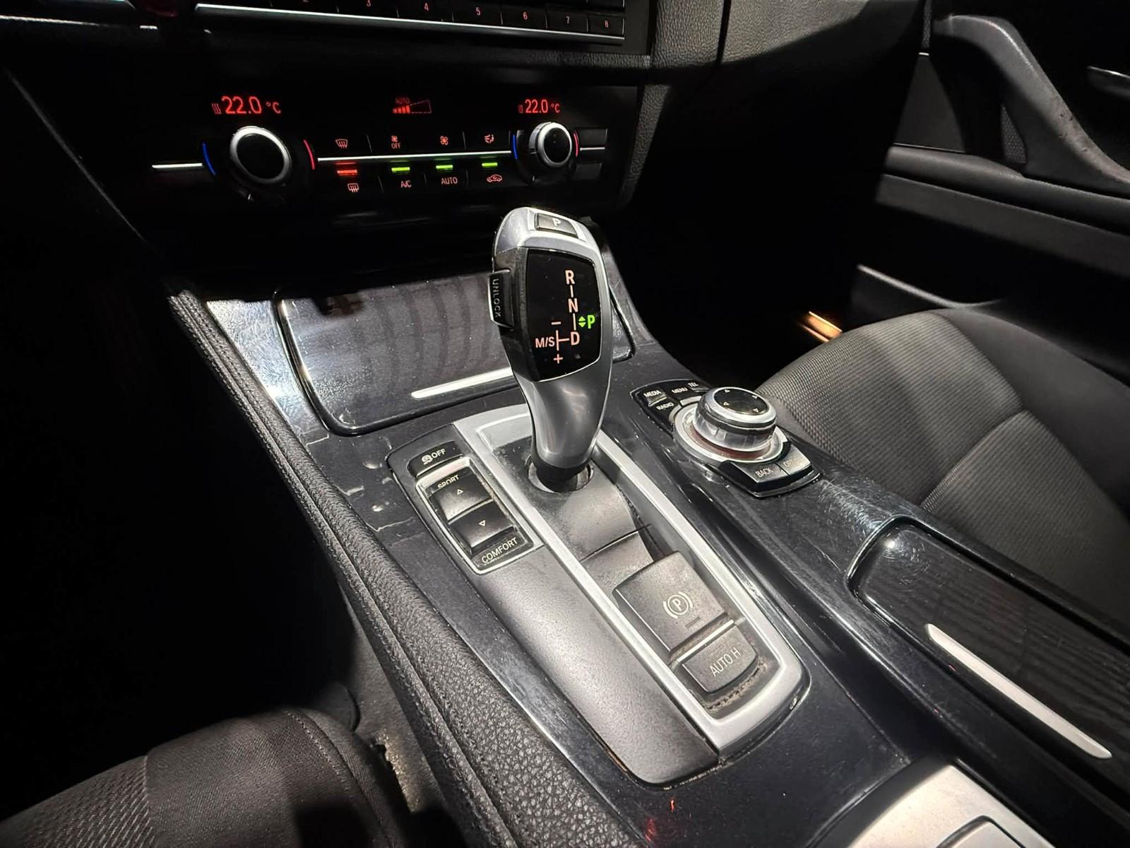 BMW 520 2014 — photo 20
