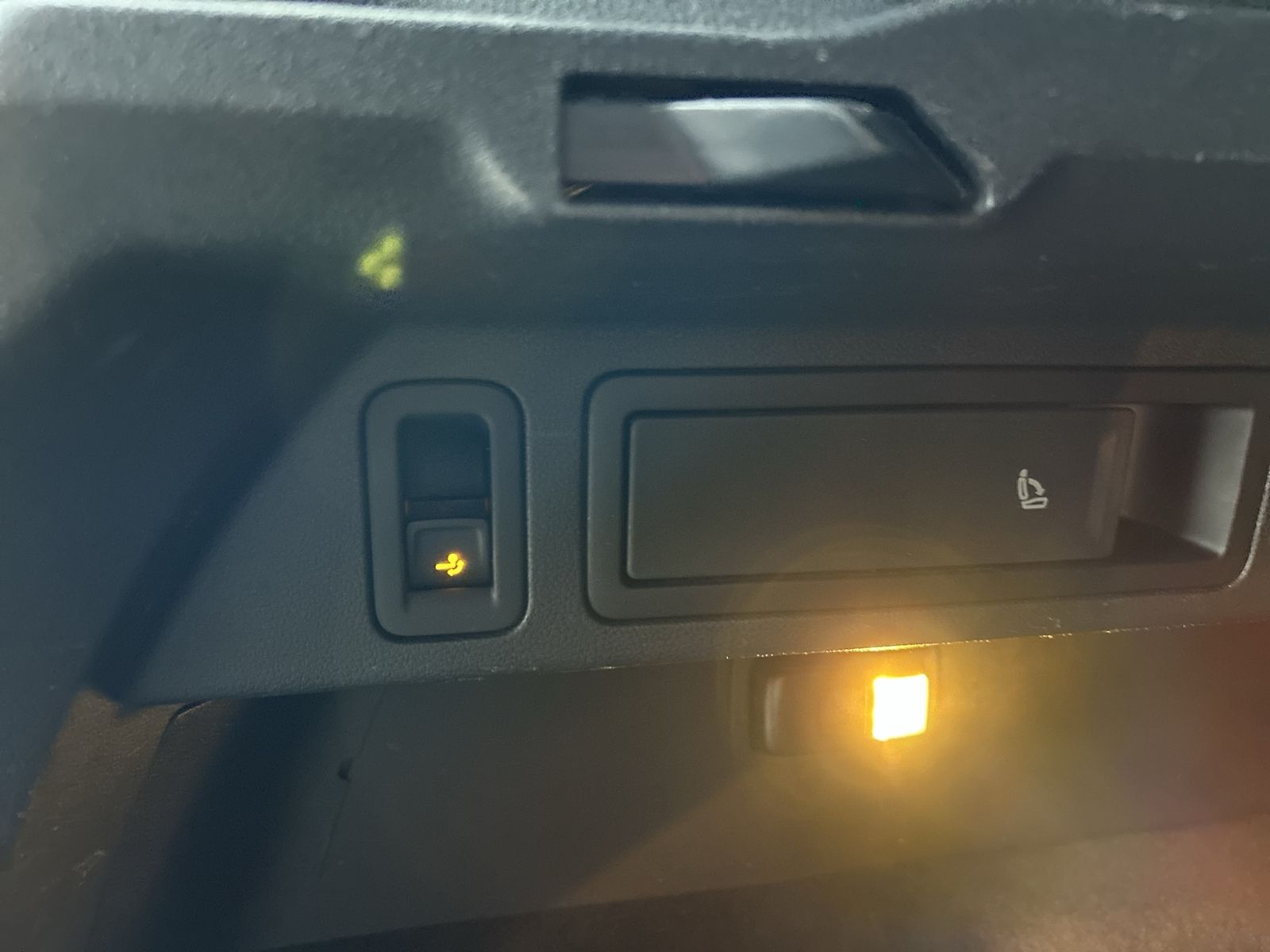 Tiguan Life 2,0 l TDI 4MOTION, AHK, IQ Light, Bu