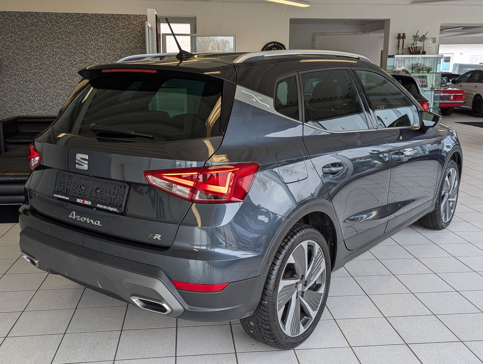 Fahrzeugabbildung SEAT Arona 1.0 TSI FR DSG LED Dinamica ACC AHK Kamera