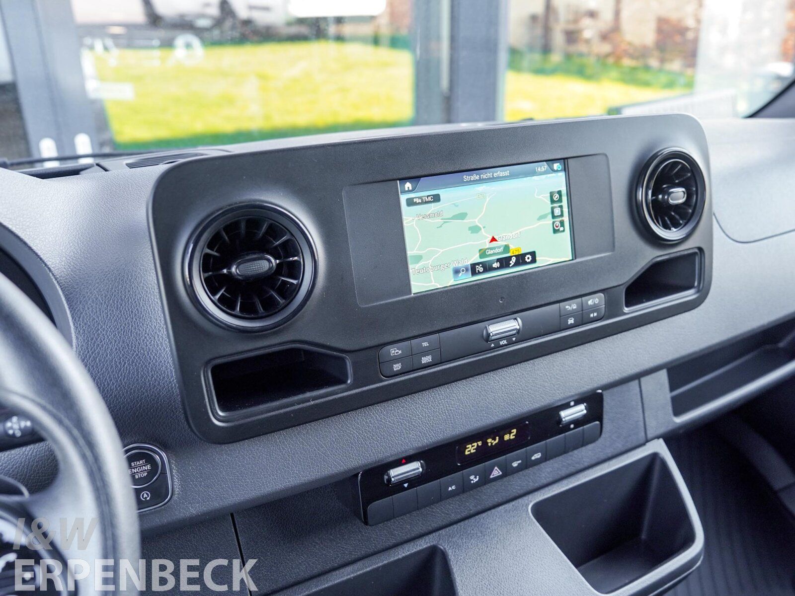 Fahrzeugabbildung Mercedes-Benz Sprinter 317 CDI L2H2 Hochdach 9G 360°-Kamera