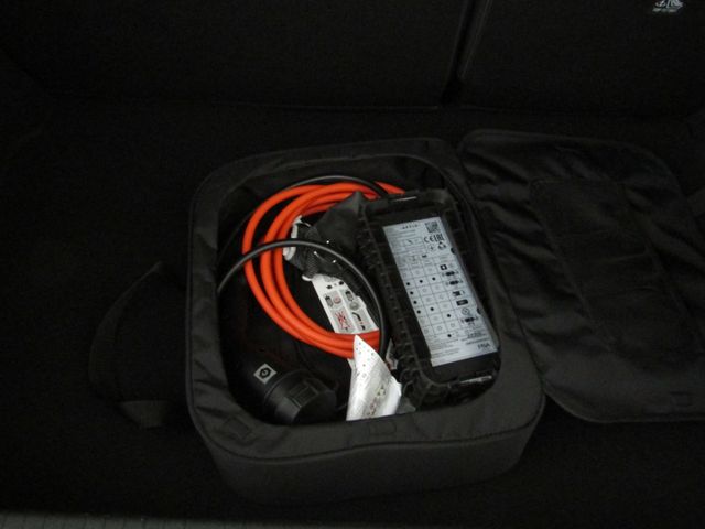 Corsa-e F e Edition (MJ22B) Elektromotor, 100 kW