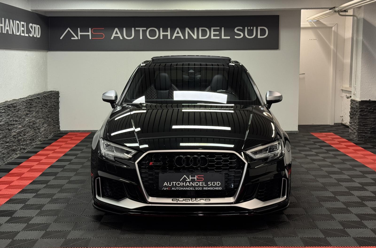 Audi RS 3 2.5 TFSI quattro*PANO*SCHALE*B&O*S.ABGAS*