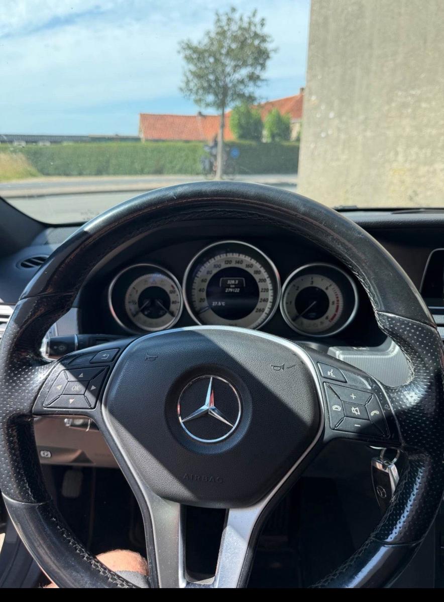 Mercedes-Benz E200 2013 — photo 6