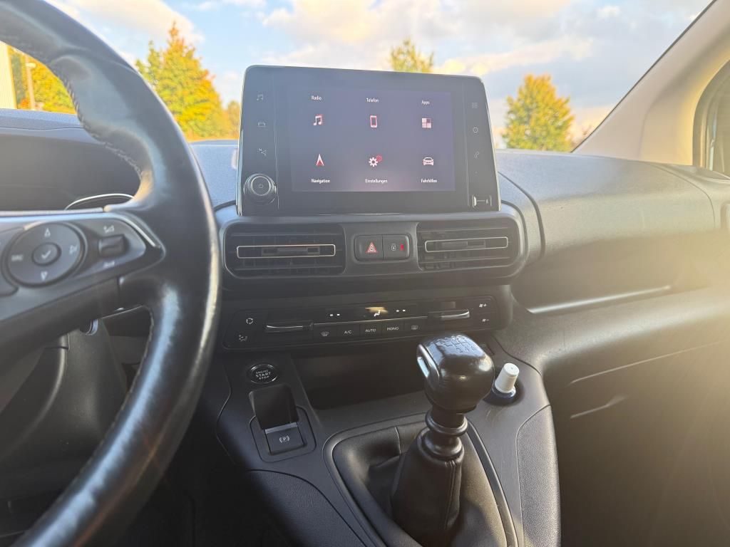 Autohaus Zimpel & Franke - Opel Combo Life Innovation 1.5 Klimautomatik+Sitzheiz - Bild 11 Autohaus Zimpel & Franke - Opel Combo Life Innovation 1.5 Klimautomatik+Sitzheiz - Bild 11