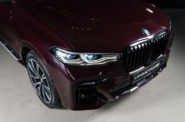 BMW X7 - 7