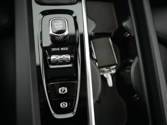 V60 KOMBI INSCRIPTION D AT+AHK+NAVI+LED-SCHEINWE