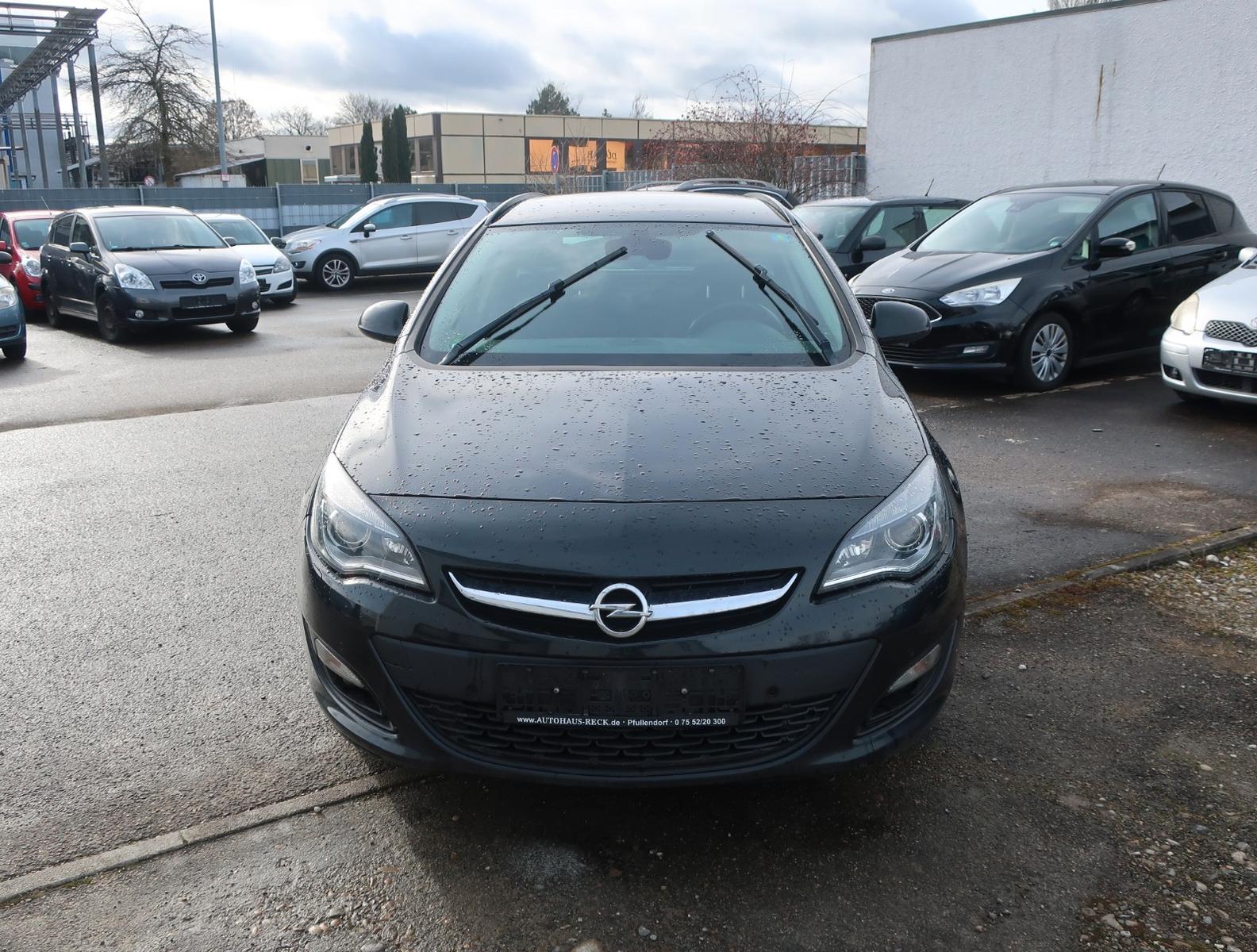 Opel Astra J Sports Tourer Style Motorschaden