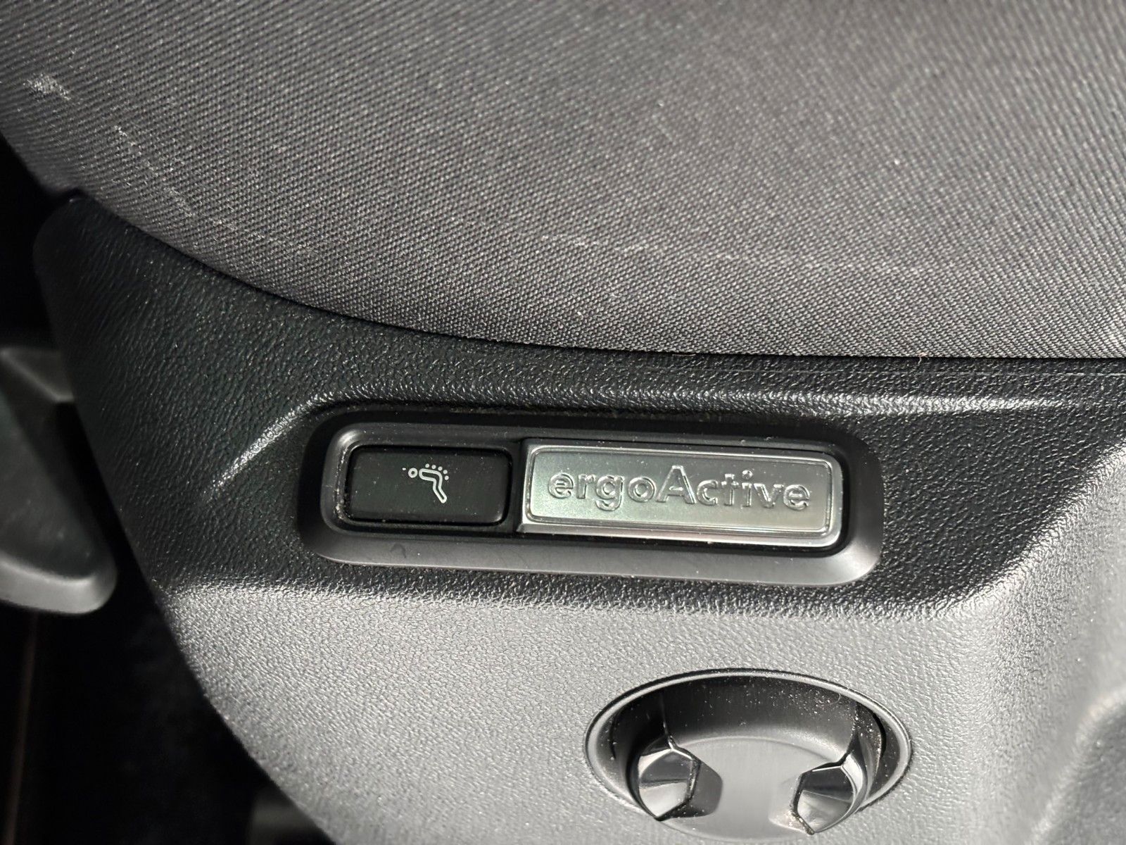 Fahrzeugabbildung Volkswagen Tiguan Highline *CarPlay*Kamera*LED*SHZ*Navi