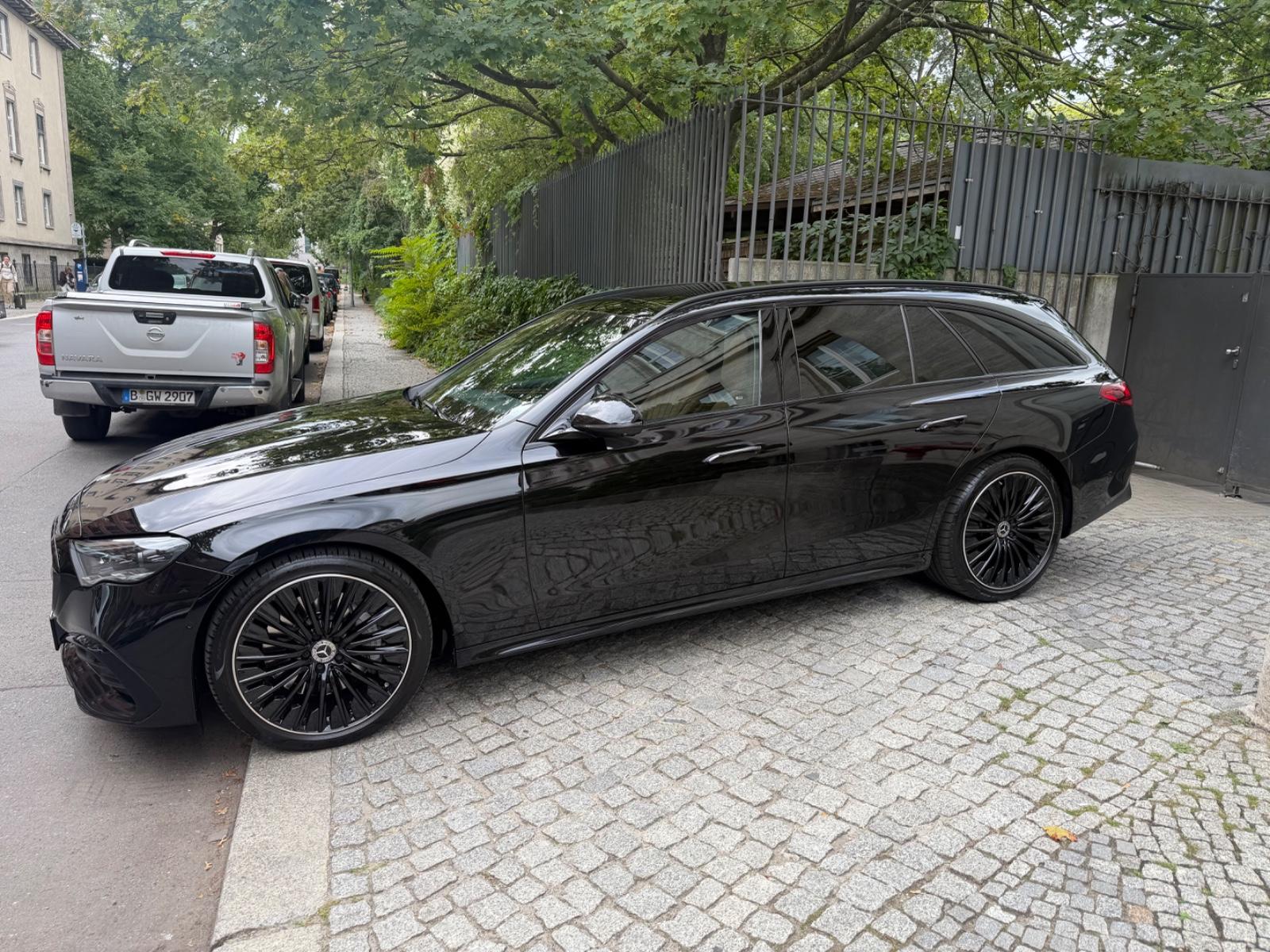 Mercedes-Benz E 220d AMG-Superscreen-Garantie MB100-VOLL 