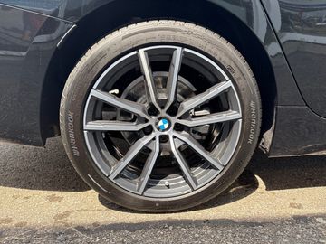 BMW 318i Touring DAB Tempomat Parkassistent Shz