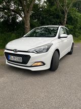Hyundai i20 1.2 - GB Active - Hyundai i20: Privatanbieter