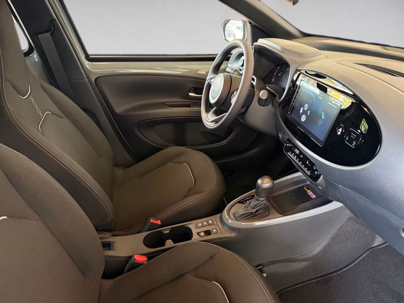 Fahrzeugabbildung Toyota Aygo X Teamplayer 1.5-l-Hybrid KAMERA ACC LED