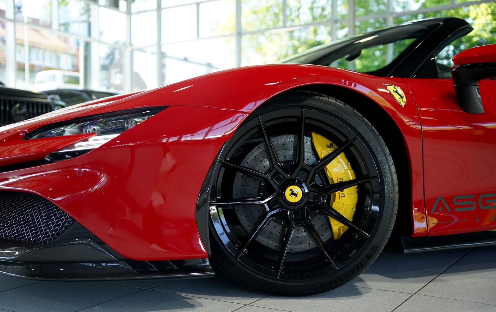 Ferrari Sf90