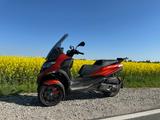 Piaggio MP3 400 HPE Sport - Piaggio Motorräder in München