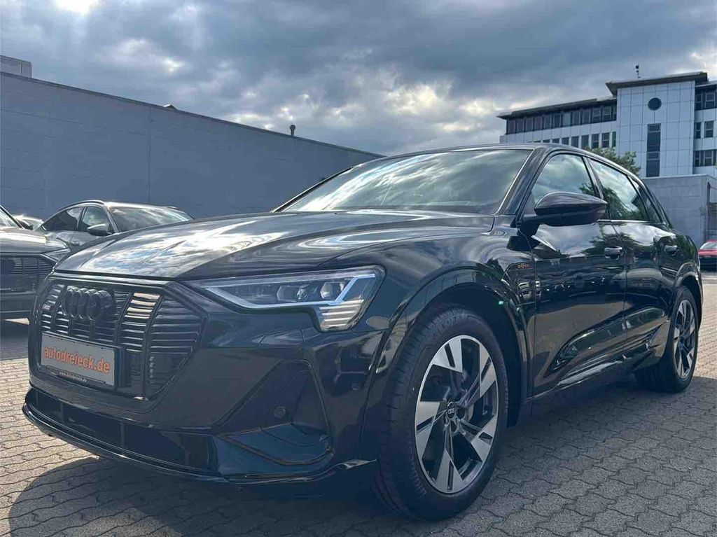 Image of Audi e-tron