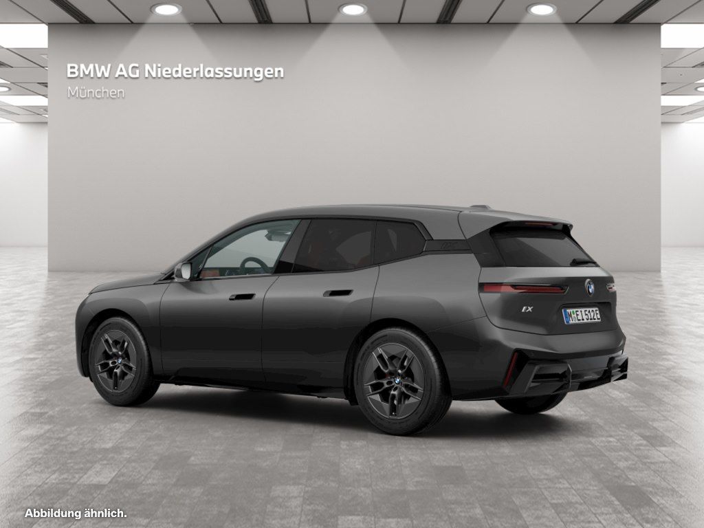 BMW iX - Bild 8