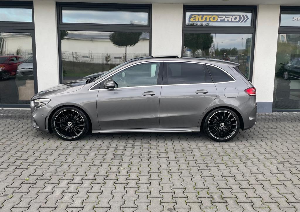 Mercedes-Benz B 220
