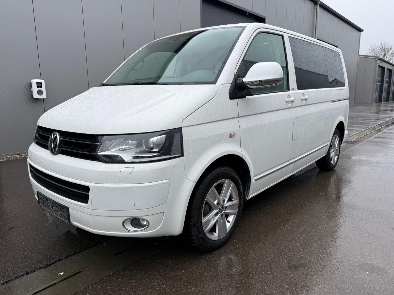 Volkswagen T5-2.0 D Multivan Cup+DSG+2 x Schiebetüren+Xenon