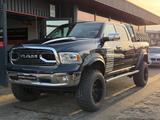 Dodge RAM 1500 Hemi 5.7L V8 4x4 Off Road Limited - Dodge RAM: 1500 Hemi
