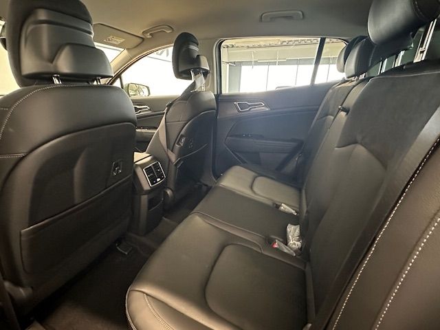 Fahrzeugabbildung Kia Sportage PHEV 4WD 1.6 T-GDI VerkehrszeichenERK