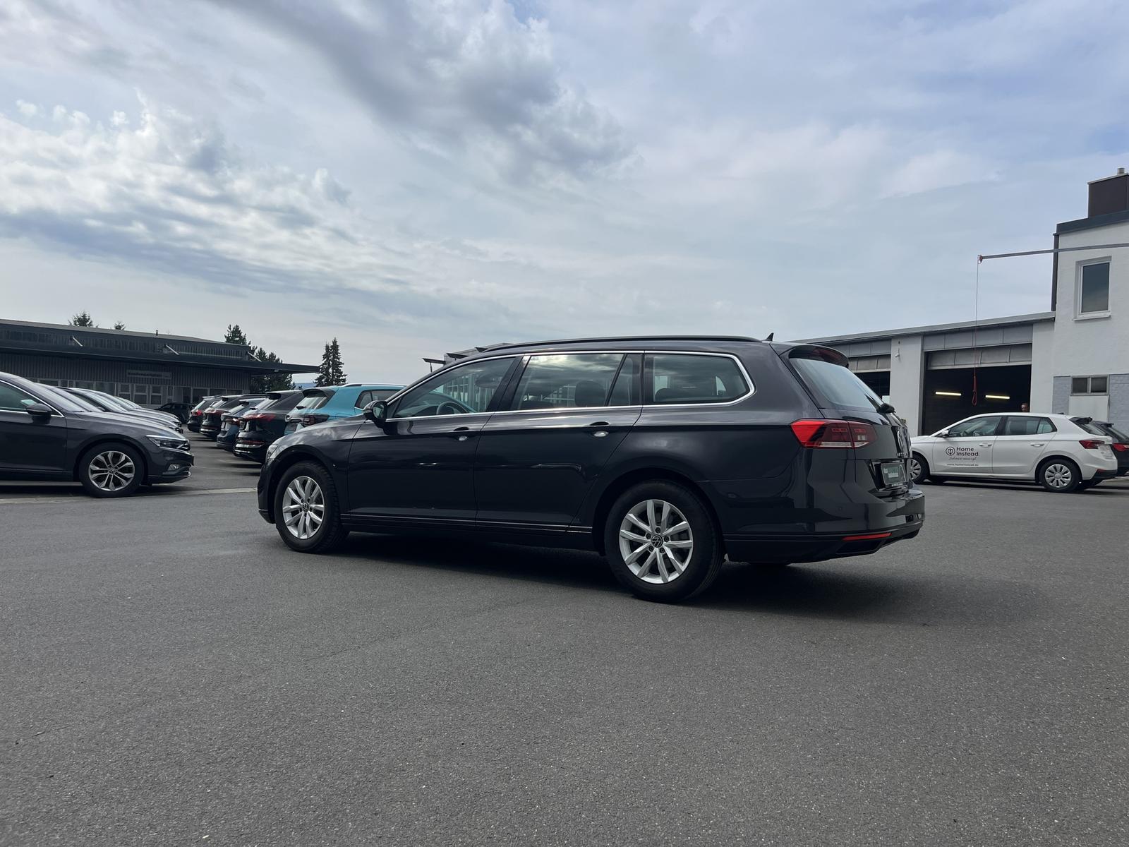 Volkswagen Passat 2.0 TDI Business 132€ m.20% Anz., миниатюра 10