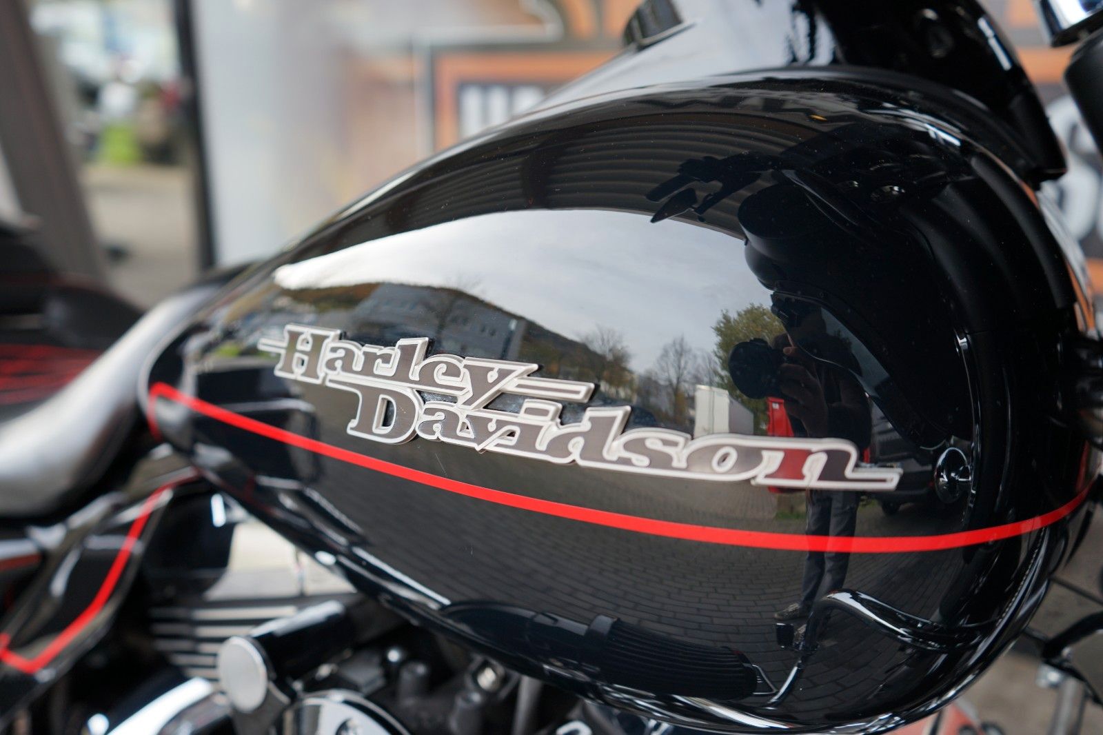 Fahrzeugabbildung Harley-Davidson Street Glide Bagger FLHX mit viel Zubehör