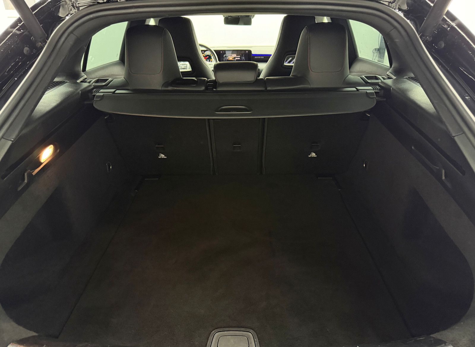 Fahrzeugabbildung Mercedes-Benz CLA 35 AMG SB 4-MATIC/BURMESTER/360*/DISTRONIC+