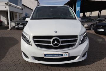 Mercedes V 220 - 4