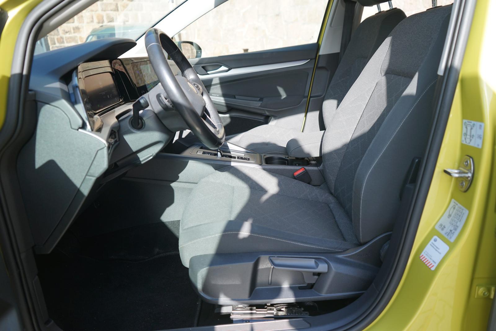Volkswagen Golf VIII 1.0 eTSI Life LED Navi Sitzheizung ACC, миниатюра 29