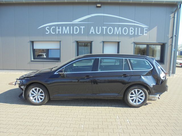 Volkswagen Passat Variant Business, Navi, LED